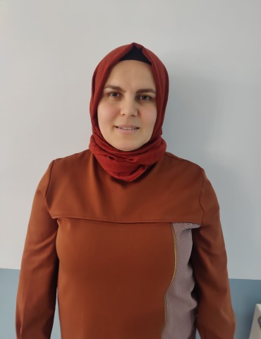 Şikariye Karlıer